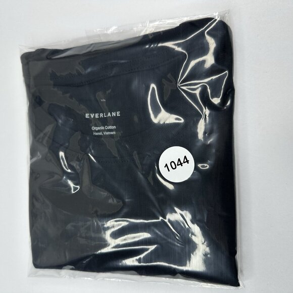 Everlane Women's NWOT Black Organic Cotton Short Sleeve Box-Cut‎ Tee XS/C35.25 - Picture 14 of 14